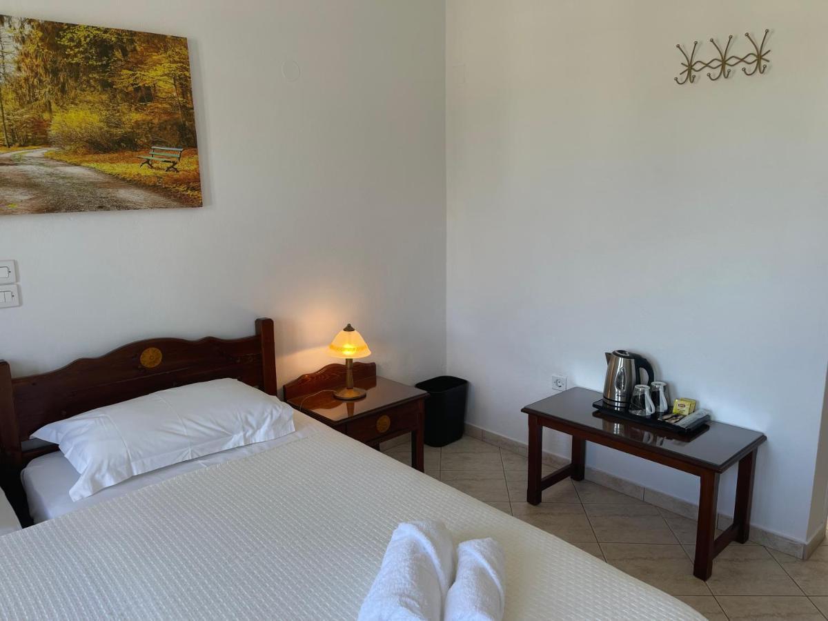 Venikouas Hotel Platis Gialos  Extérieur photo