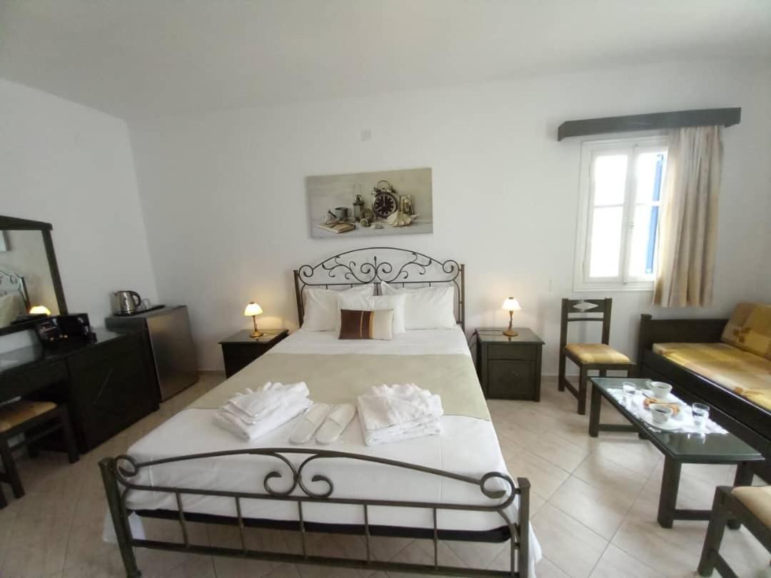 Venikouas Hotel Platis Gialos  Extérieur photo